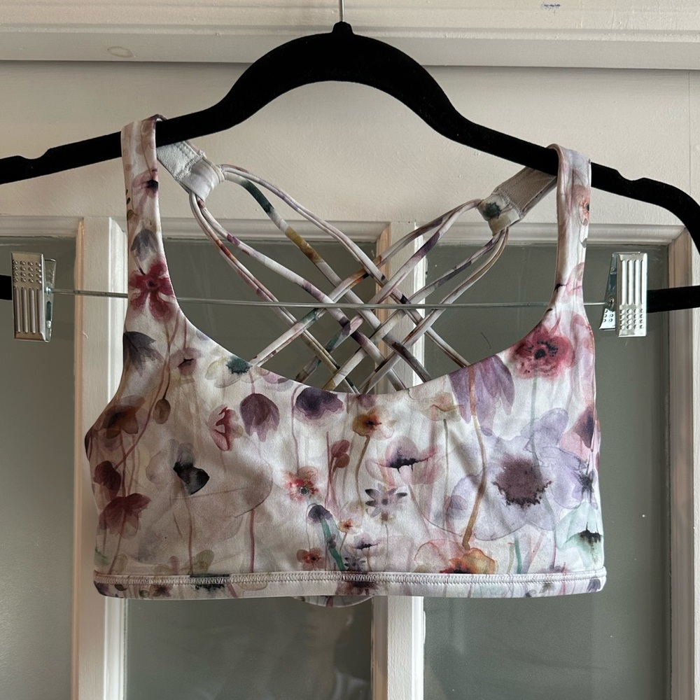 Lululemon bra